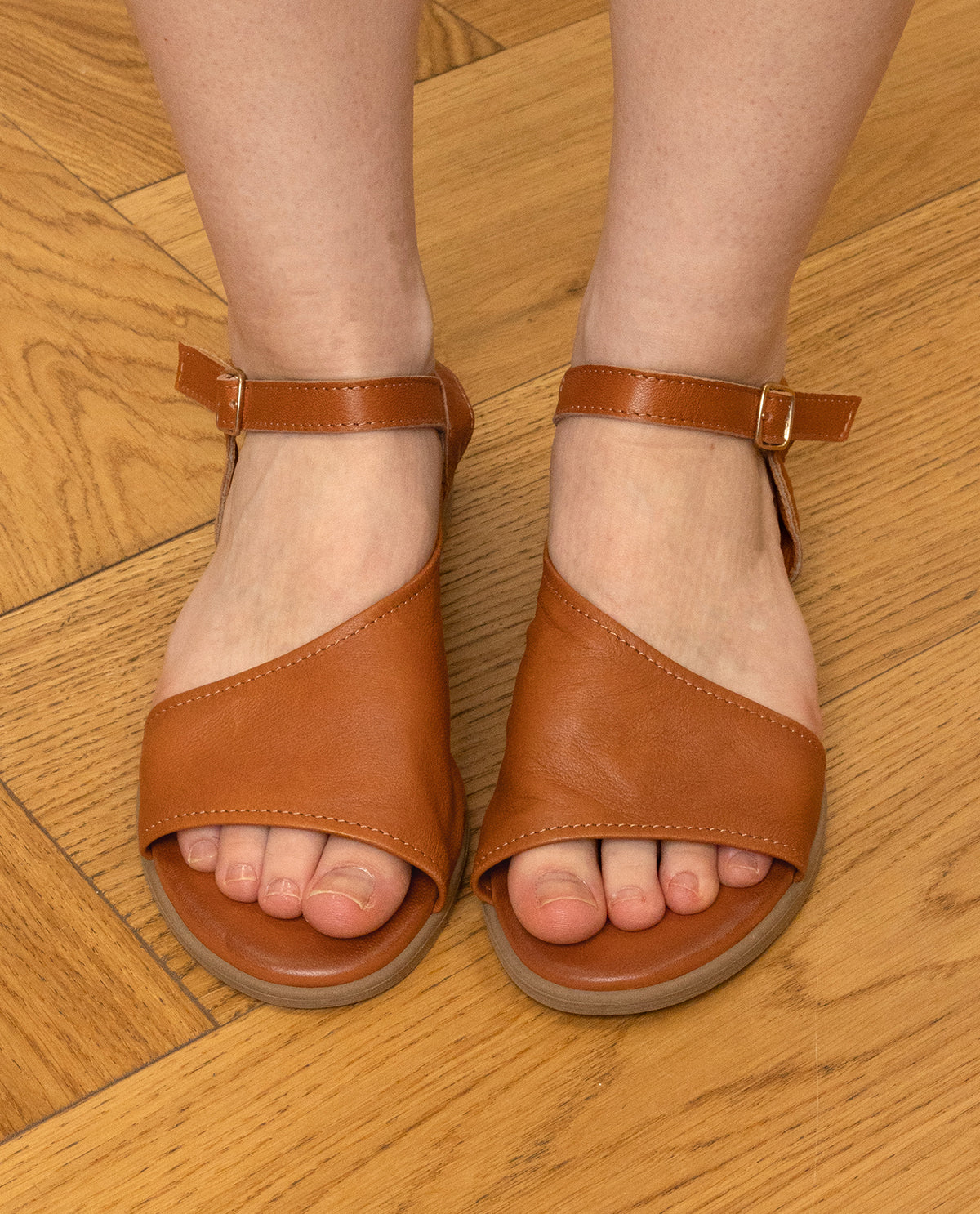 ModeNewstead Henrike – Women's Leather Sandals