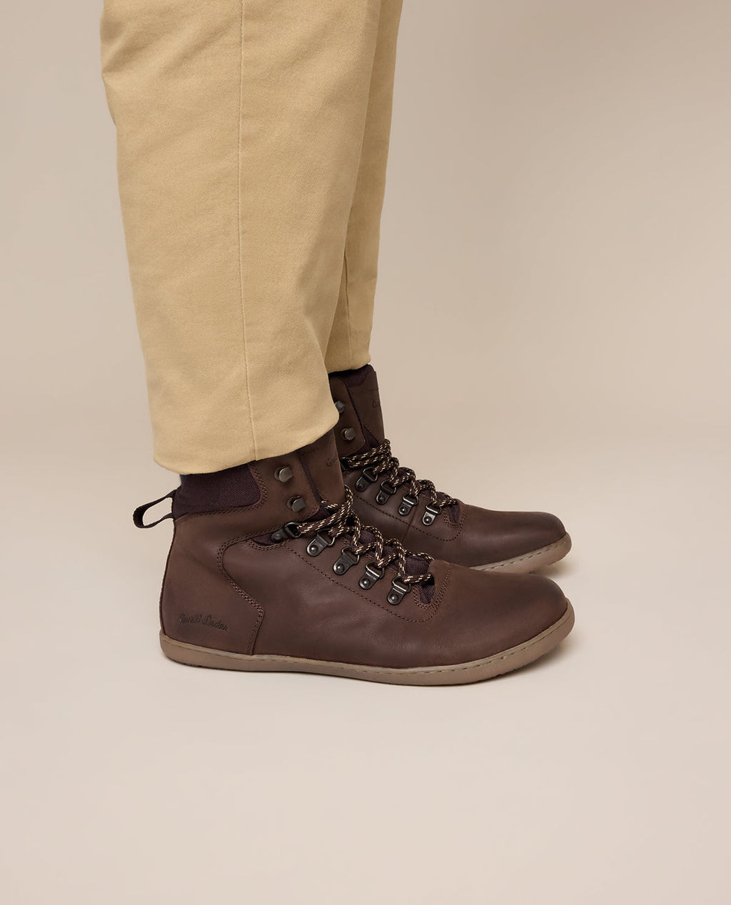 ModeNewstead Dolf – Women's Barefoot Shoes